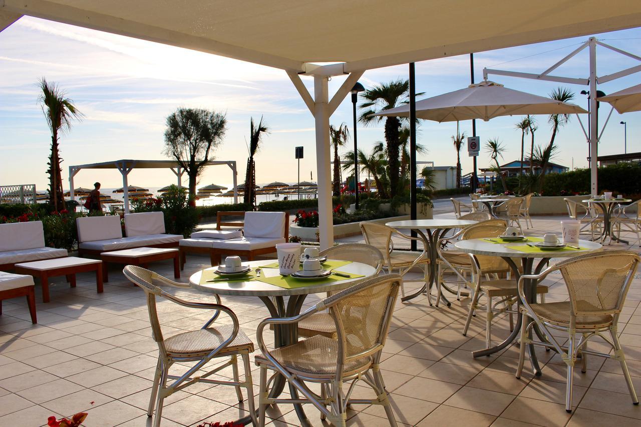 Hotel Caravel Marotta Exterior photo